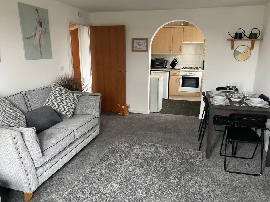 דונקסטר Lovely 2Nd Floor 2 Bed Flat Sleeps 4 מראה חיצוני תמונה